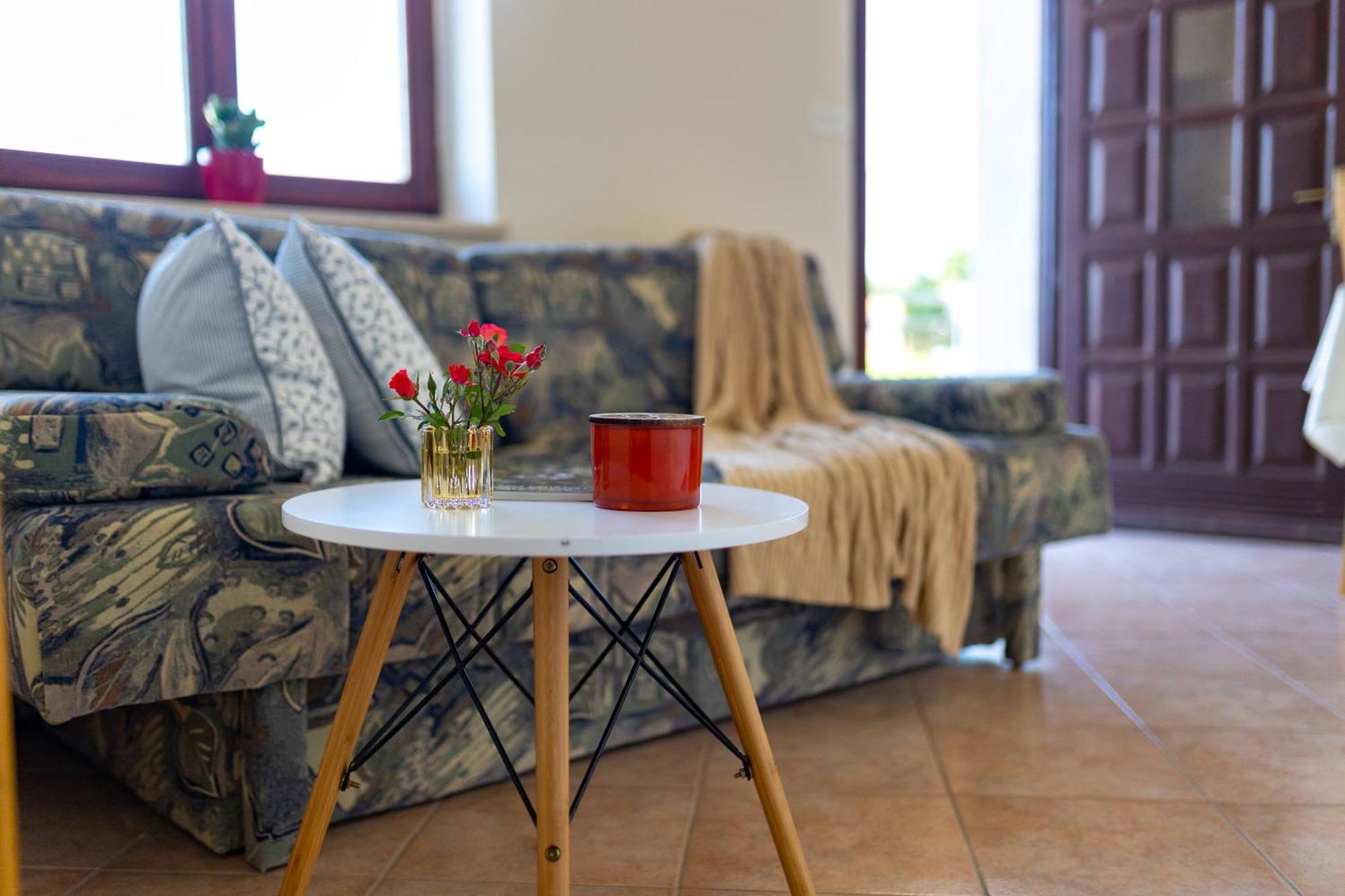 Apartments And Rooms Kod Keti Malinska Ngoại thất bức ảnh