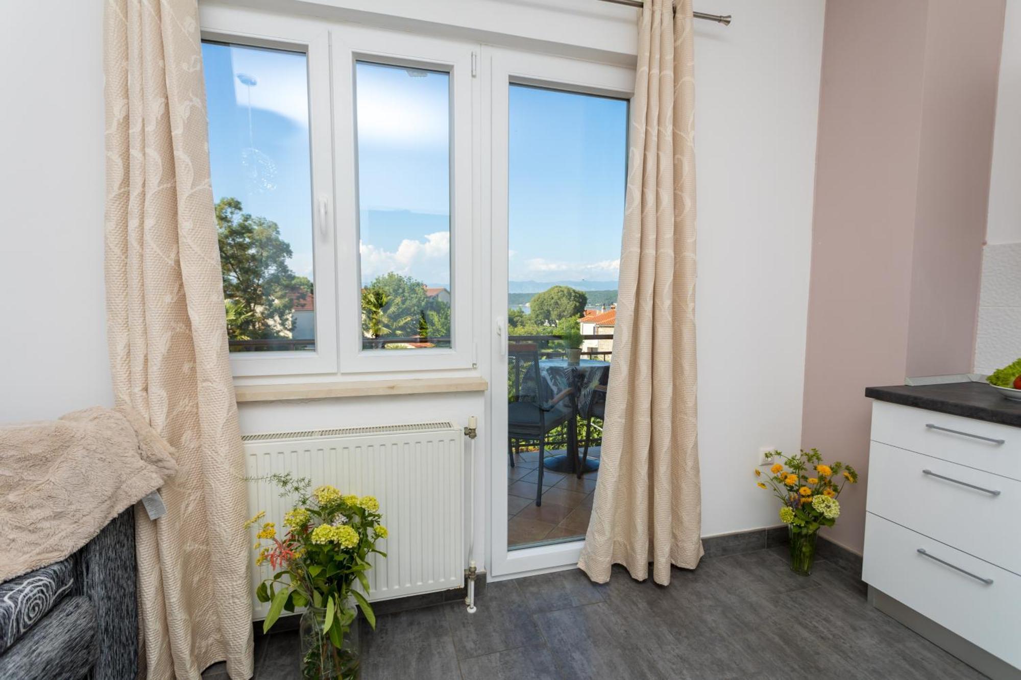 Apartments And Rooms Kod Keti Malinska Ngoại thất bức ảnh